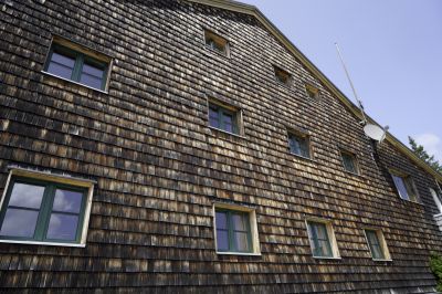 Wood Shake Siding Installation in Livingston County, MI